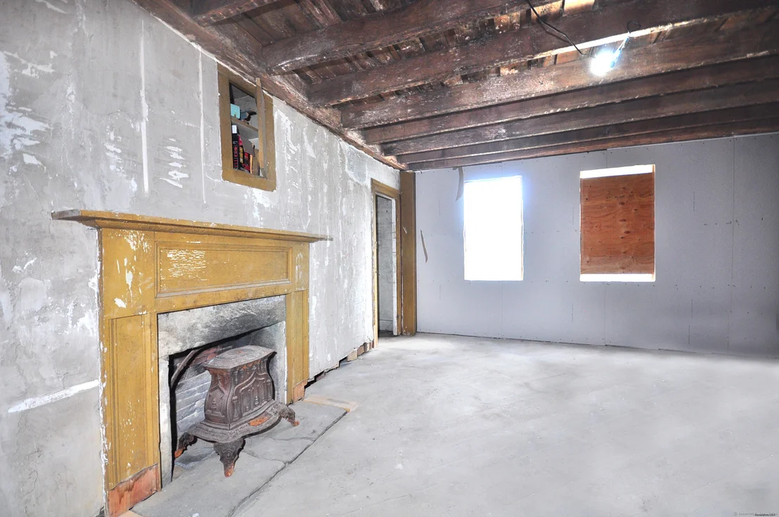 Photo of 30 Chestnut Hill Road