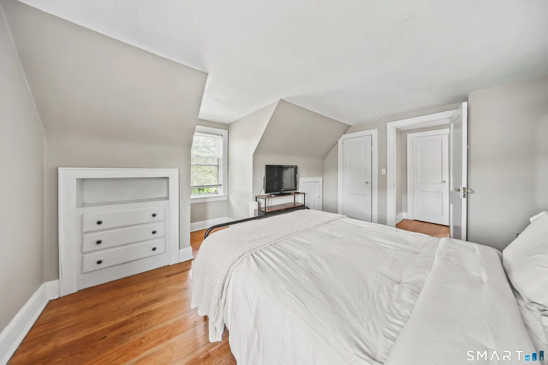Photo of 74 Pullen Avenue