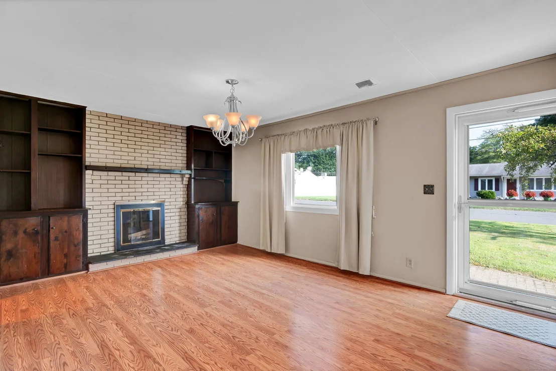 Photo of 10 Ashford Road