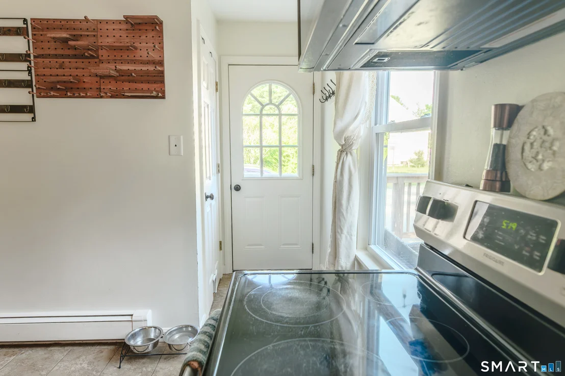 Photo of 847 Sterling Road