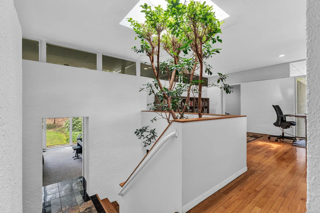 Photo of 17 Pine Ridge Road