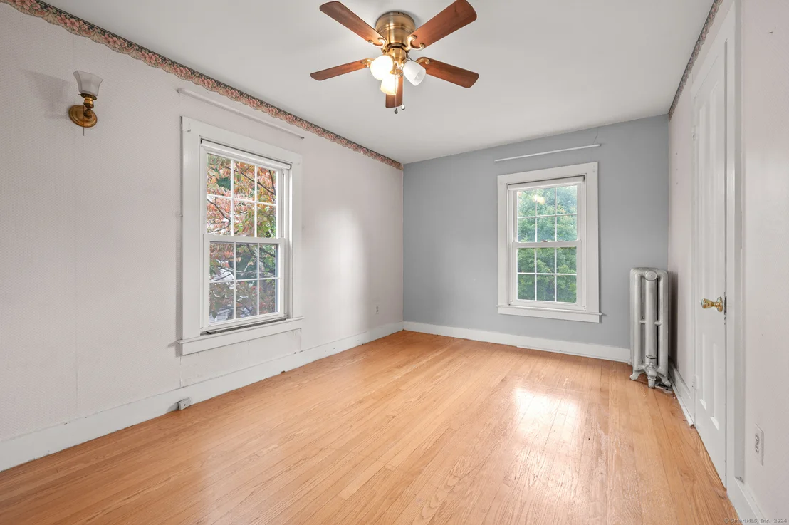 Photo of 195 Summer Street