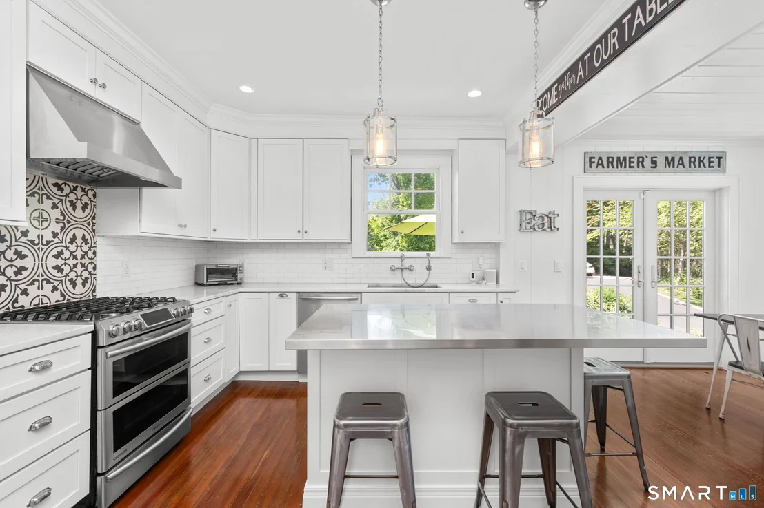 Photo of 207 Redding Road