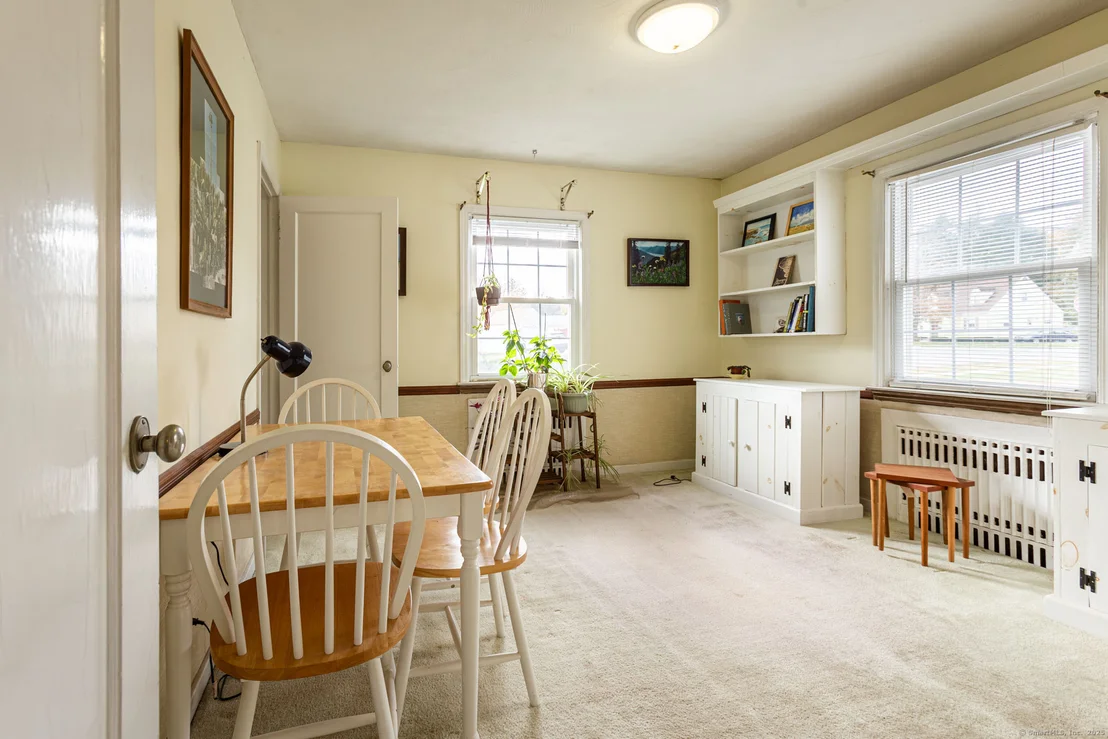 Photo of 9 Deepwood Drive