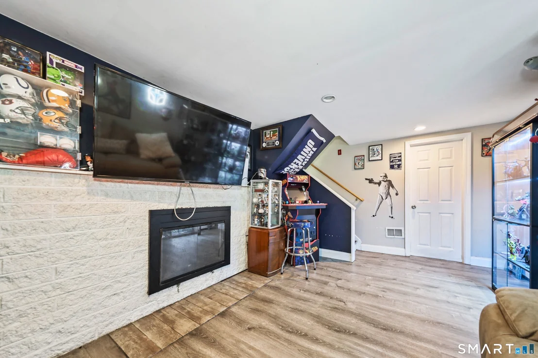 Photo of 98 Edgewood Avenue