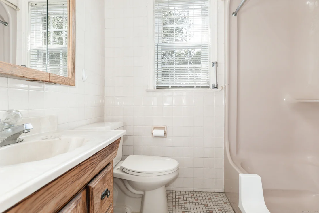 Photo of 128 Fairview Avenue