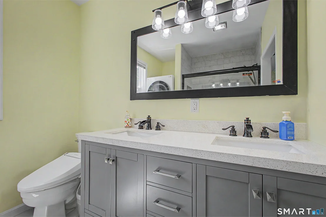 Photo of 243 Searles Road