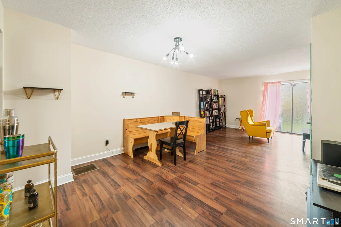 Photo of Unit 92 at 827 Oronoke Road