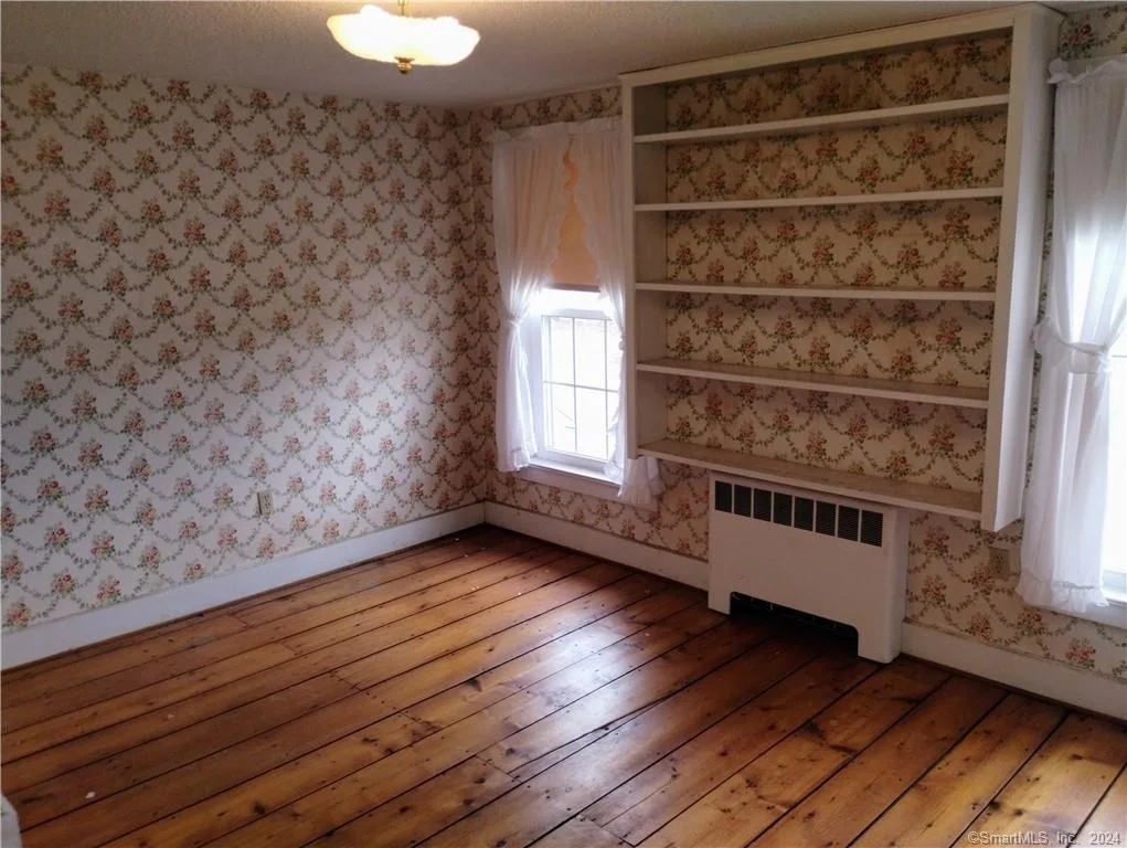 Photo of 448 Shore Road