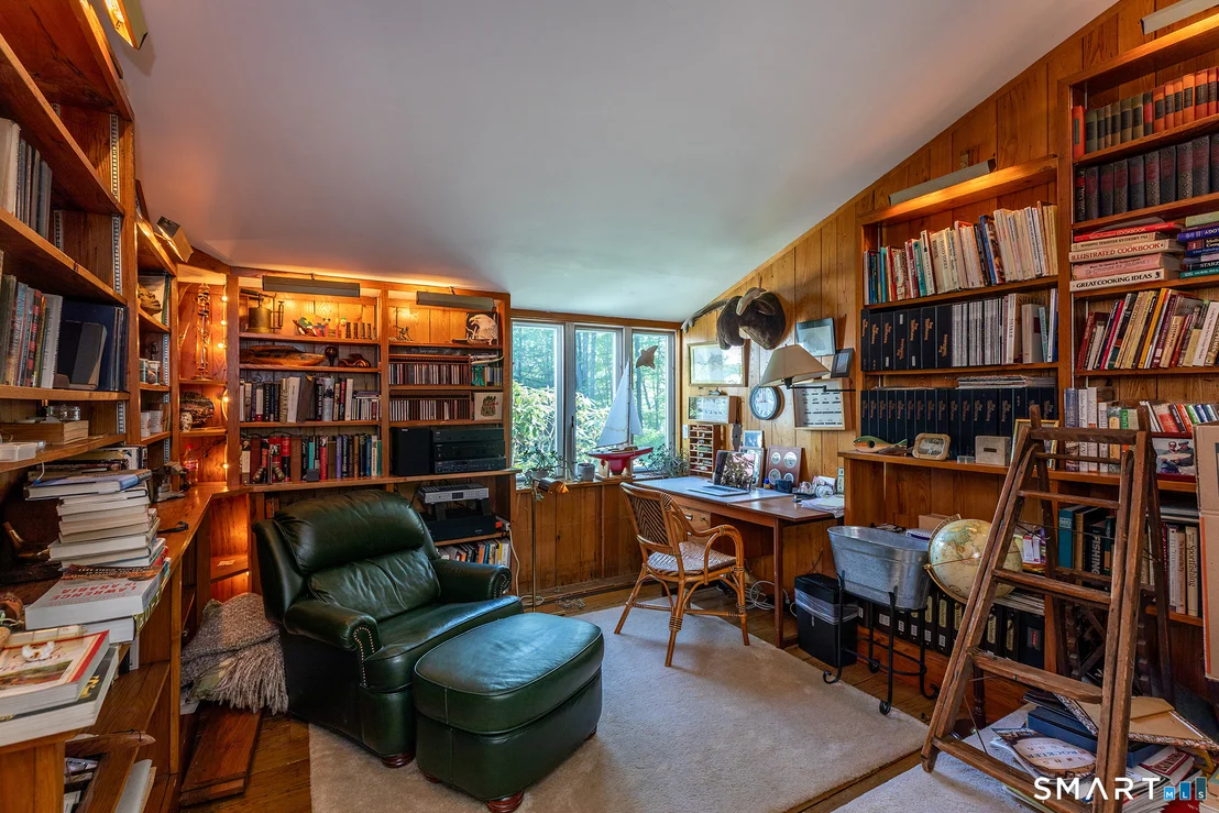 Photo of 35 River Road