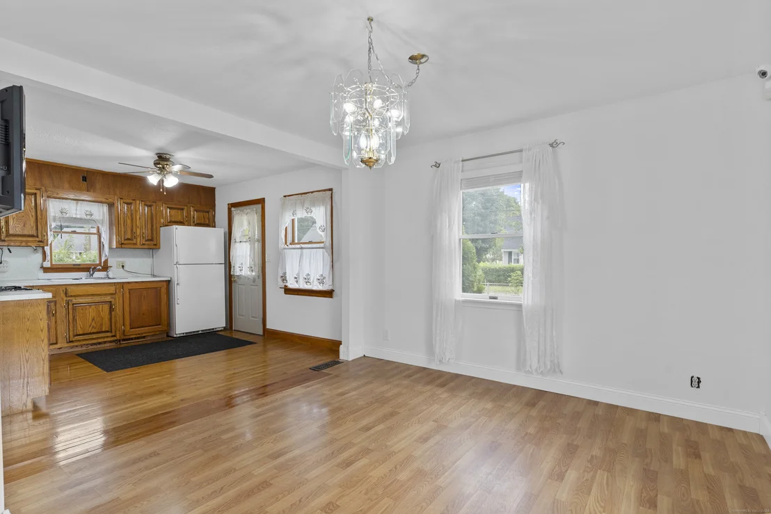 Photo of 70 Meadowbrook Road