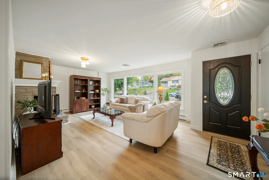 Photo of 20 Mountain View Drive