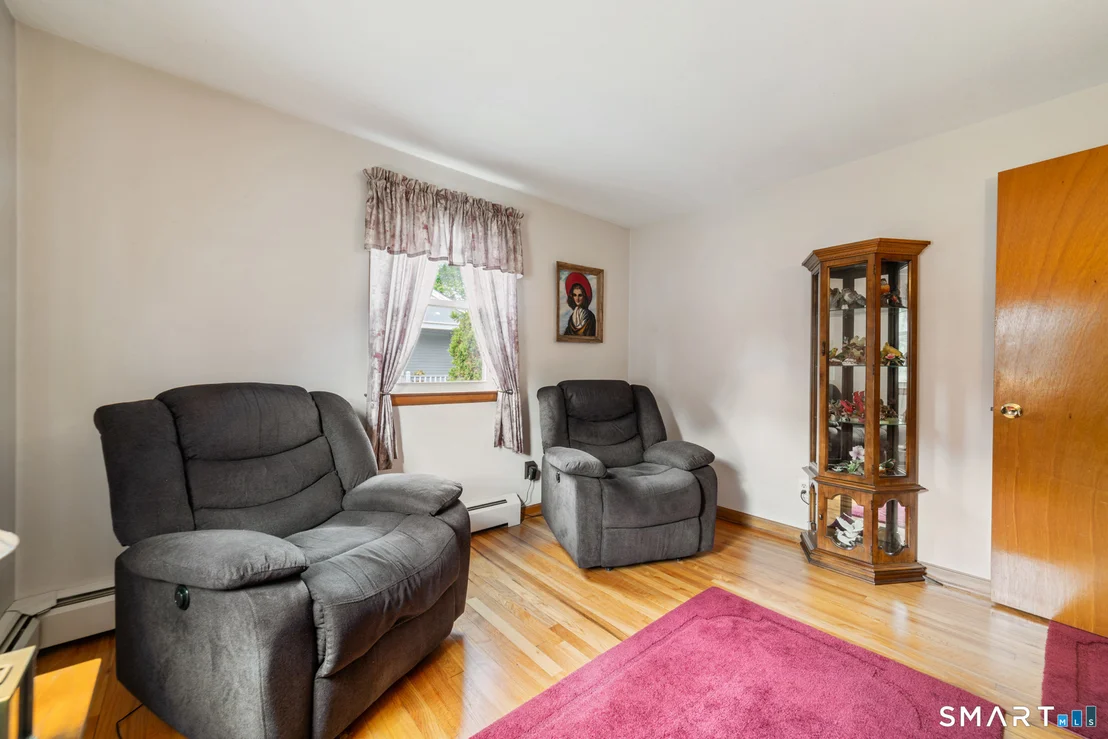 Photo of 43 Danbury Lane
