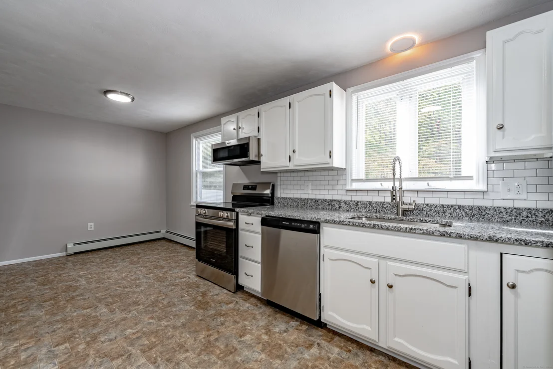 Photo of 14 Alaimo Drive