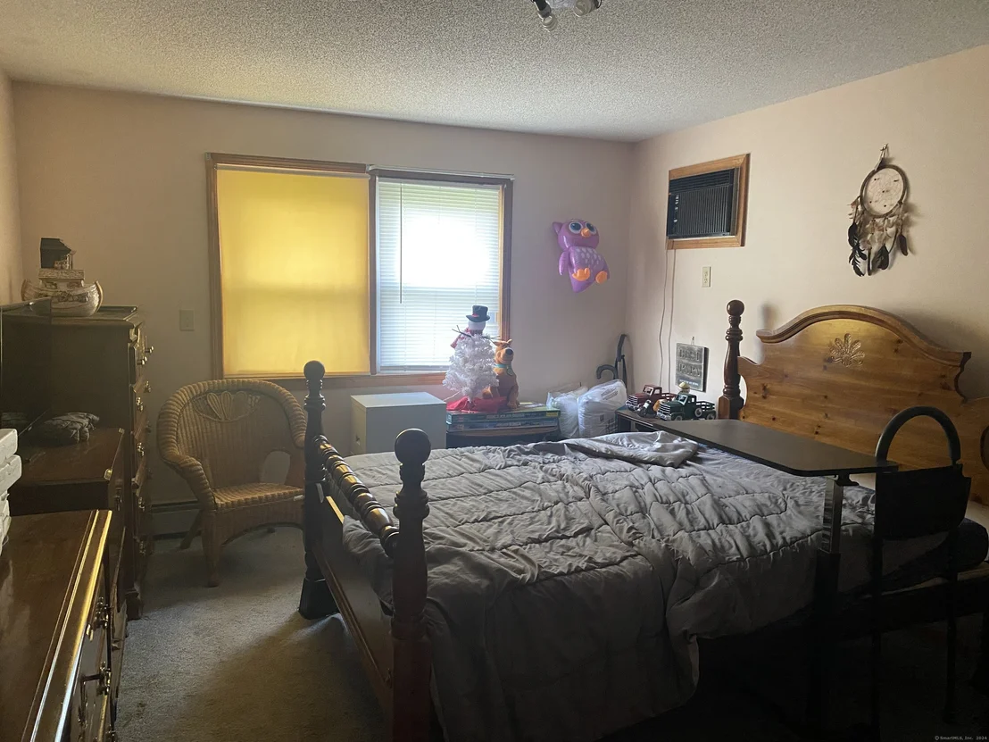 Photo of 100 Nutmeg Drive