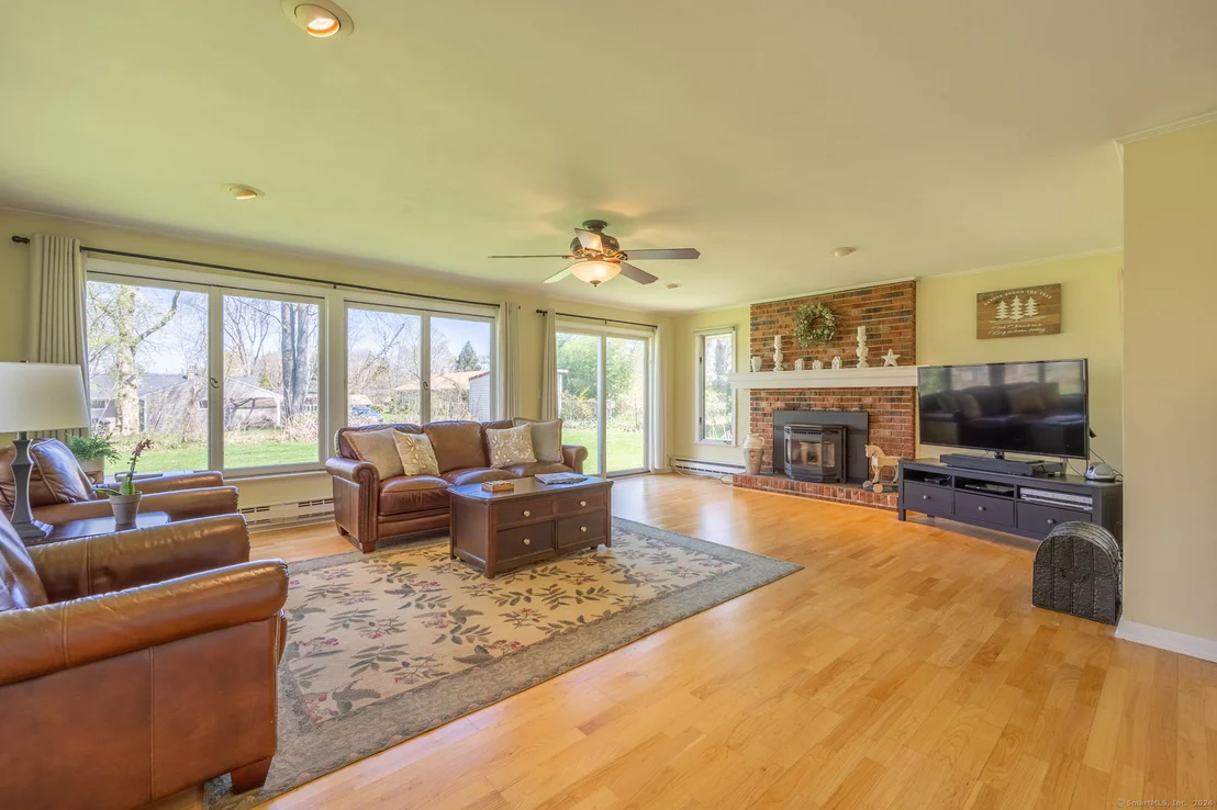 Photo of 466 Juniper Lane