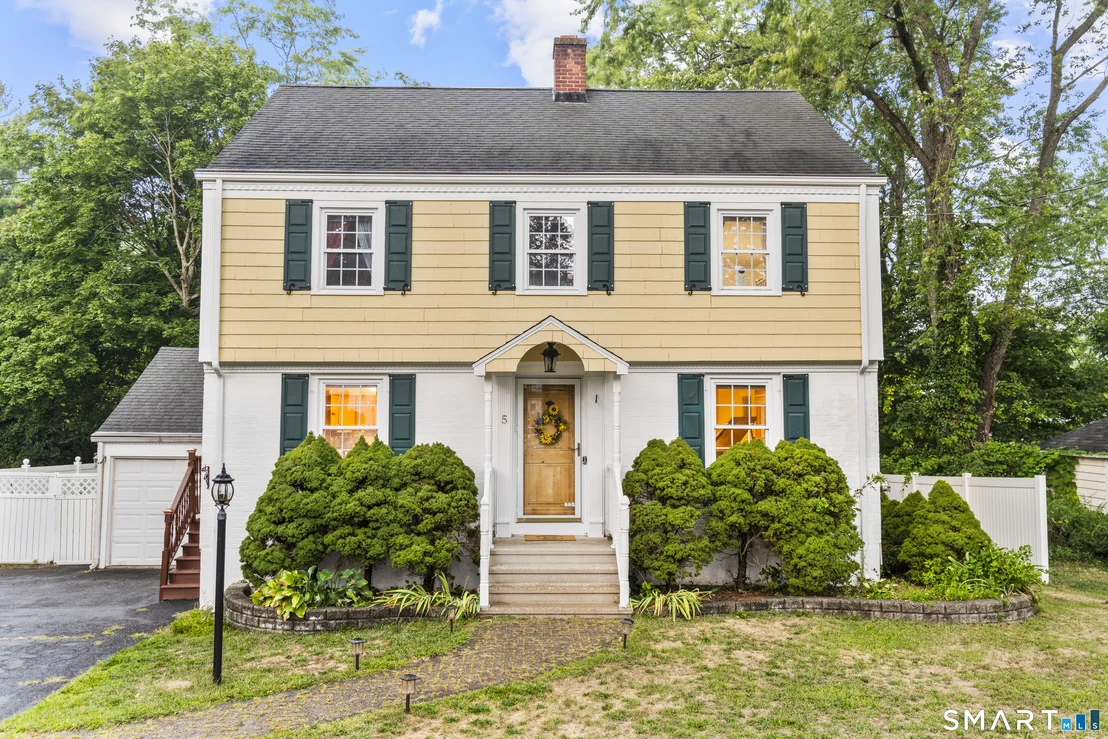 Photo of 5 Van Rose Drive