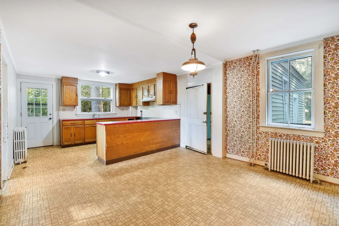 Photo of 657 Colebrook Road