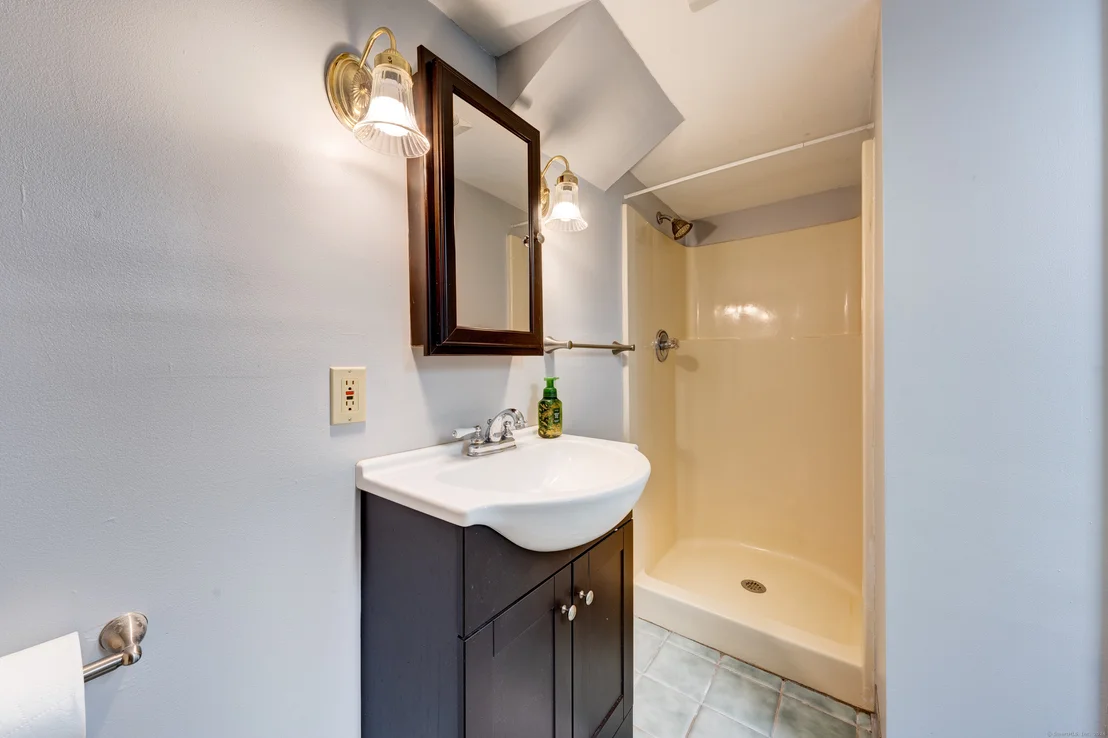 Photo of 138 Eno Avenue