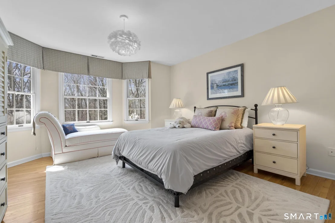 Photo of 8 Maplewood Lane