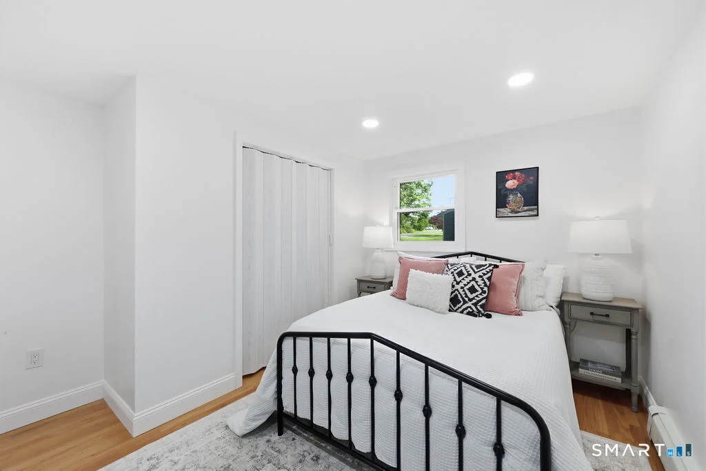 Photo of 445 Lincoln Drive