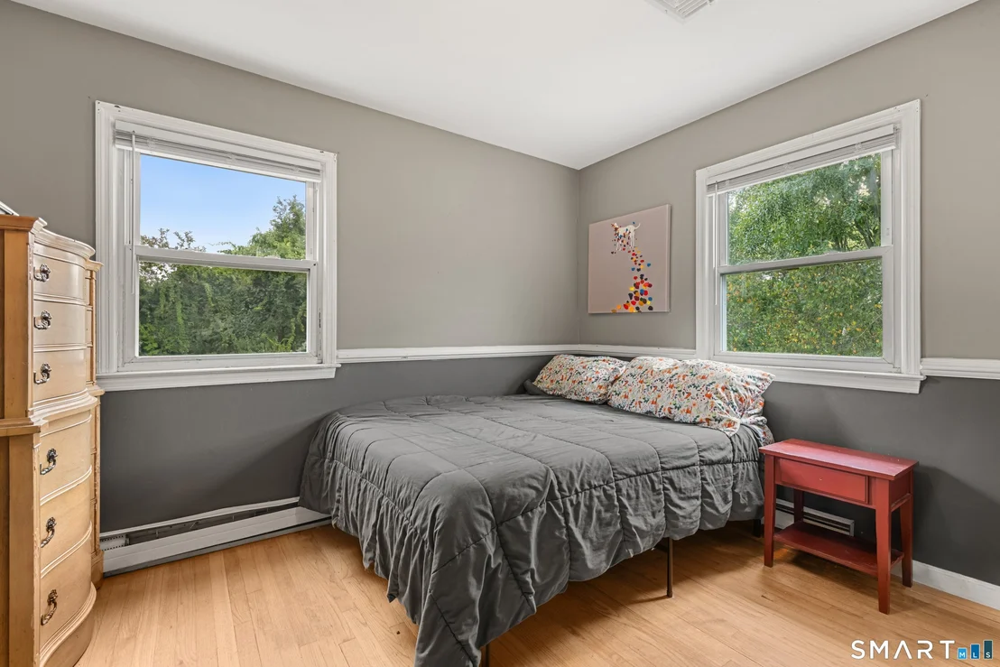 Photo of 8 Meadow Drive