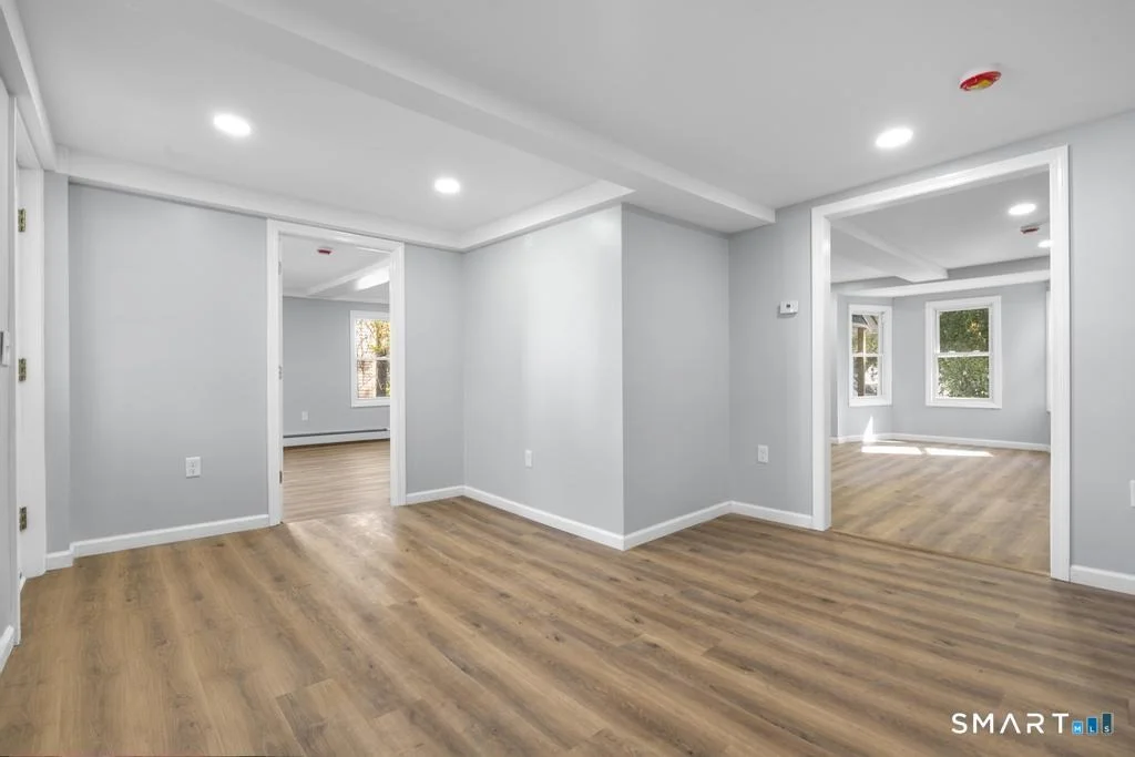 Photo of 6 Lee Avenue