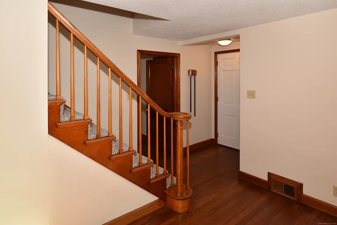 Photo of 650 Pigeon Hill Road