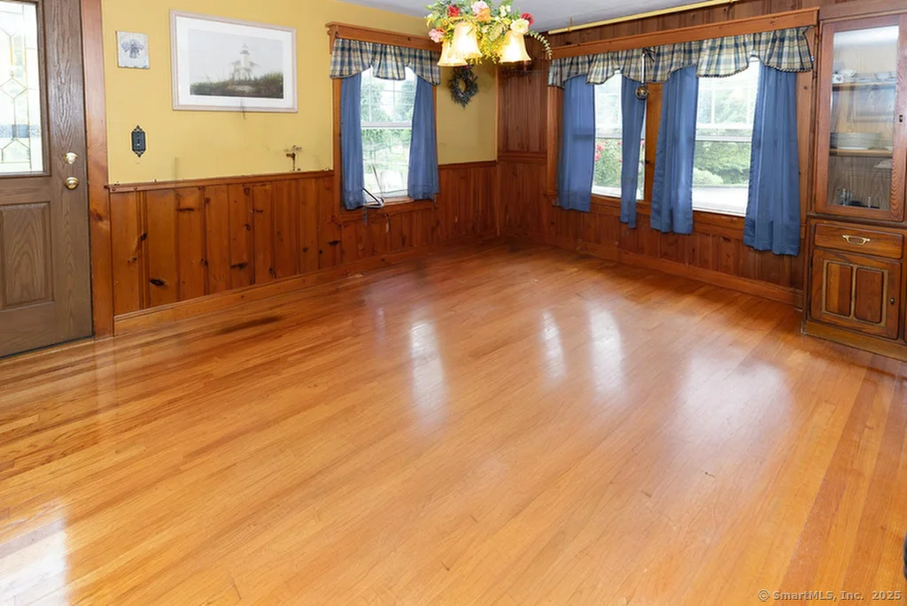 Photo of 46 Hemlock Drive