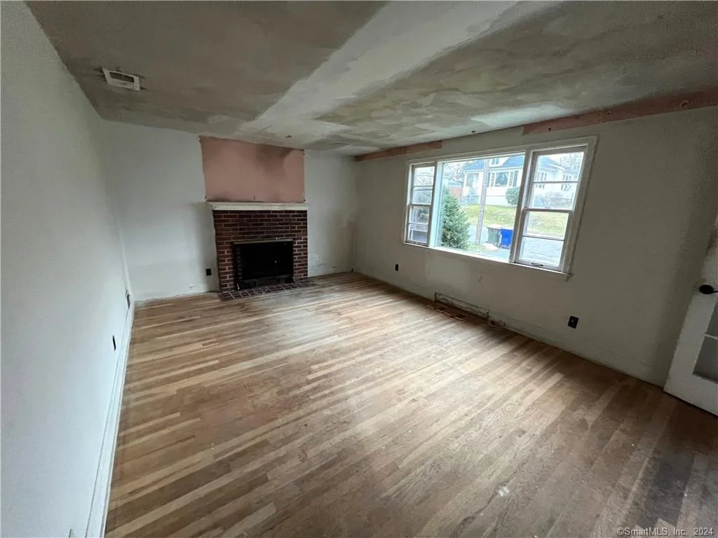 Photo of 52 Forest Avenue