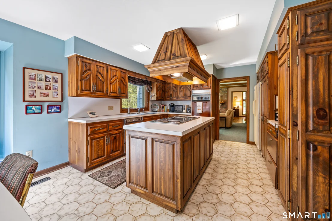Photo of 791 Wallingford Road