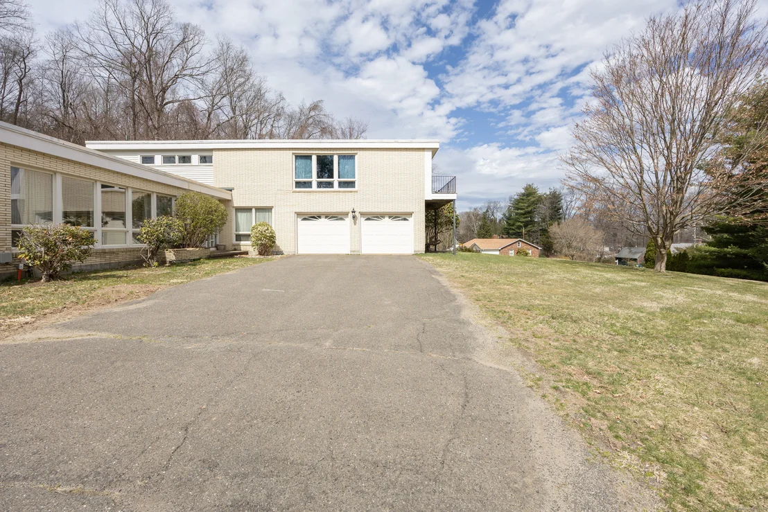 Photo of 276 Peacedale Street