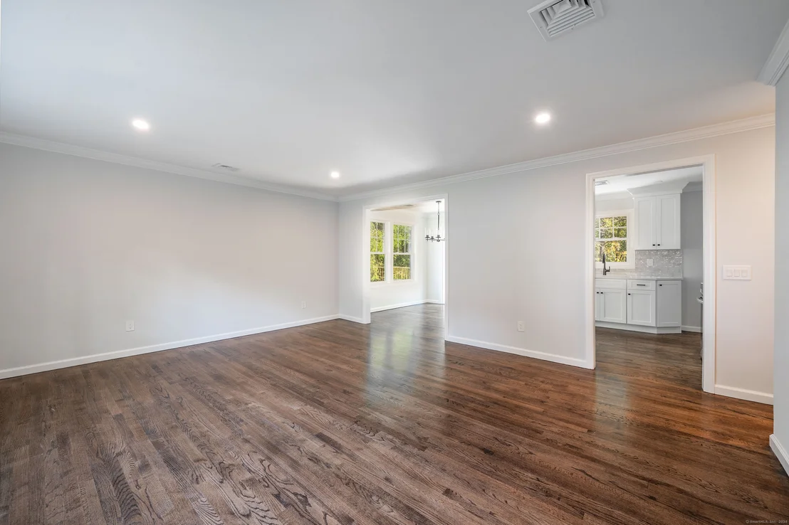 Photo of 74 Hillandale Road