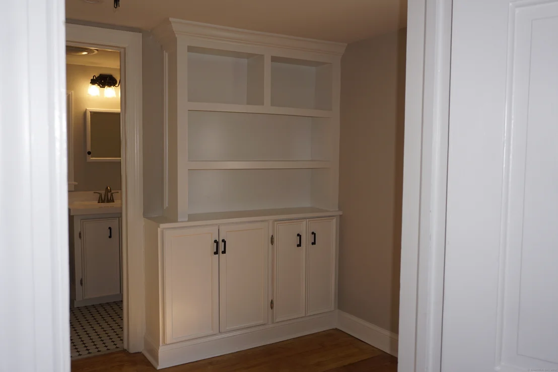 Photo of 87 Rosen Avenue
