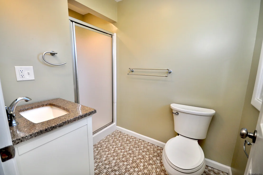 Photo of 605 Palisado Avenue