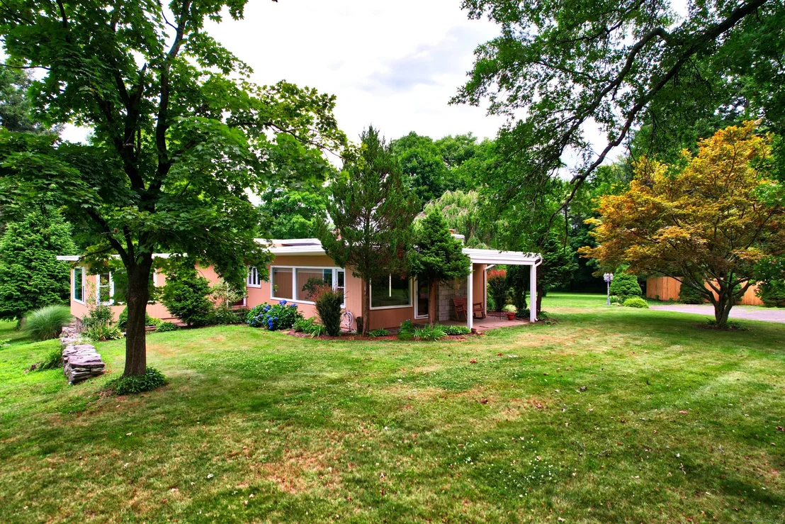Photo of 215 Allerton Road