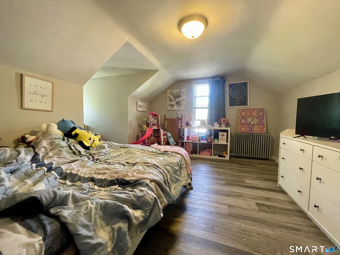 Photo of 16 Brainard Road