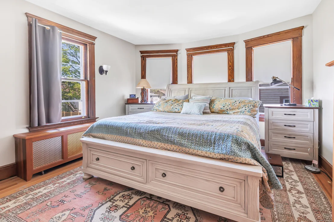 Photo of 81 Putnam Avenue