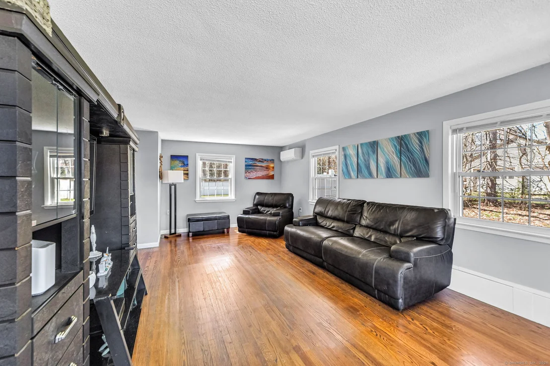 Photo of 611 Halladay Avenue