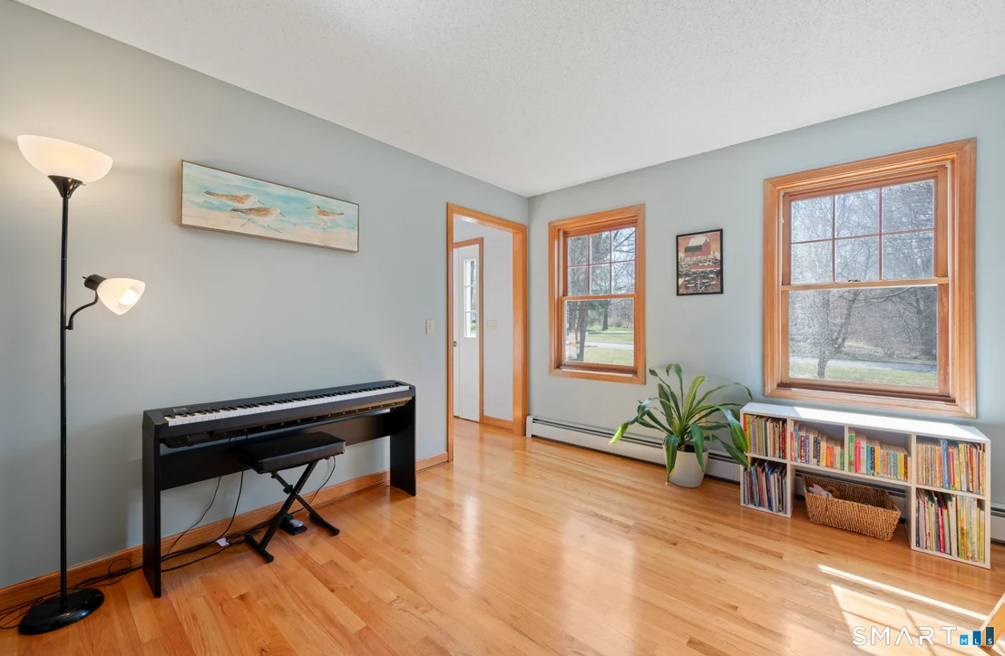 Photo of 16 Gardner Tavern Road