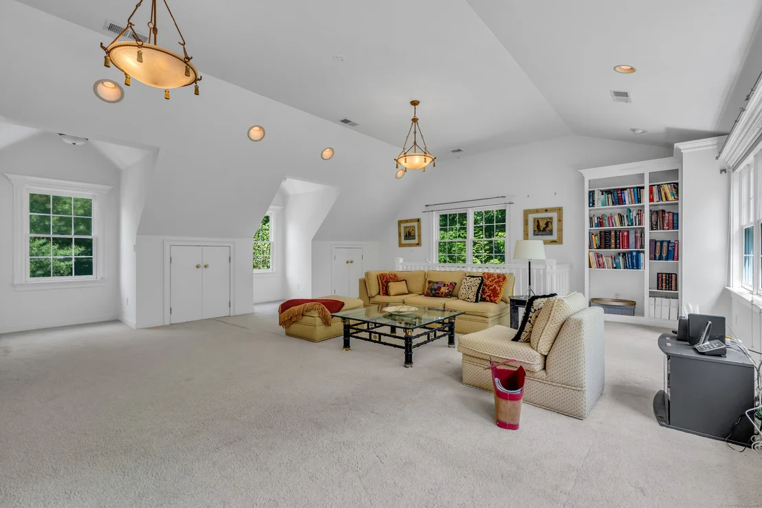Photo of 102 Tupelo Lane