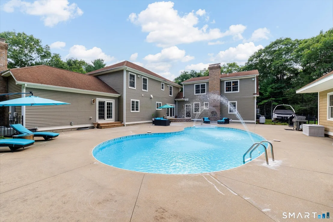 Photo of 56 River Road