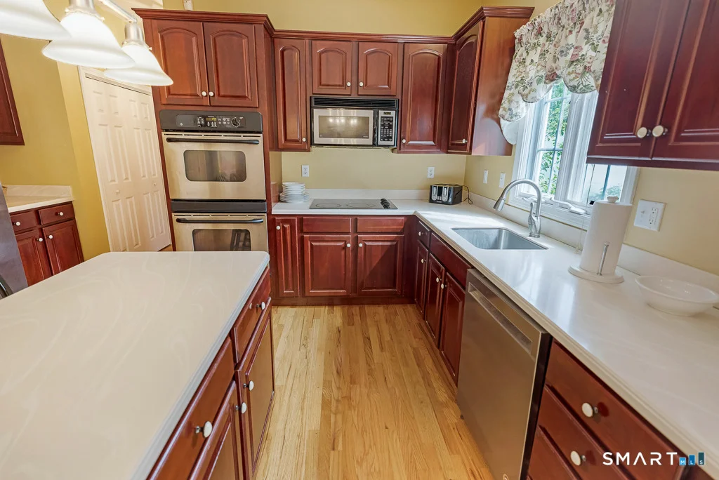 Photo of 9 Taylor Ridge Road