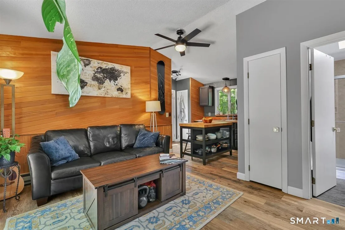 Photo of 43 Flagg Hill Road
