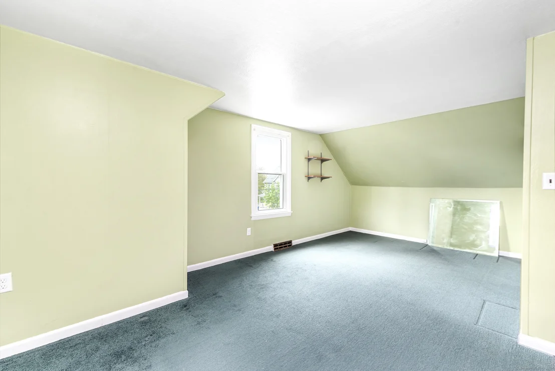 Photo of 14 Grant Avenue