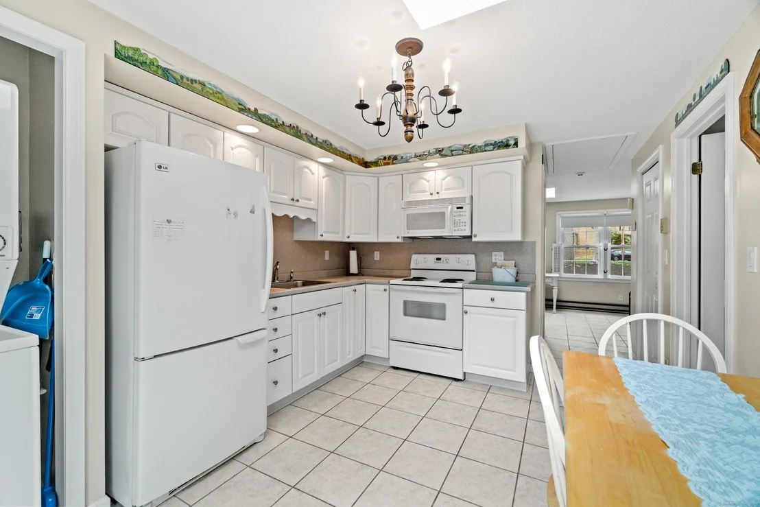 Photo of 25 Laurelwood Drive