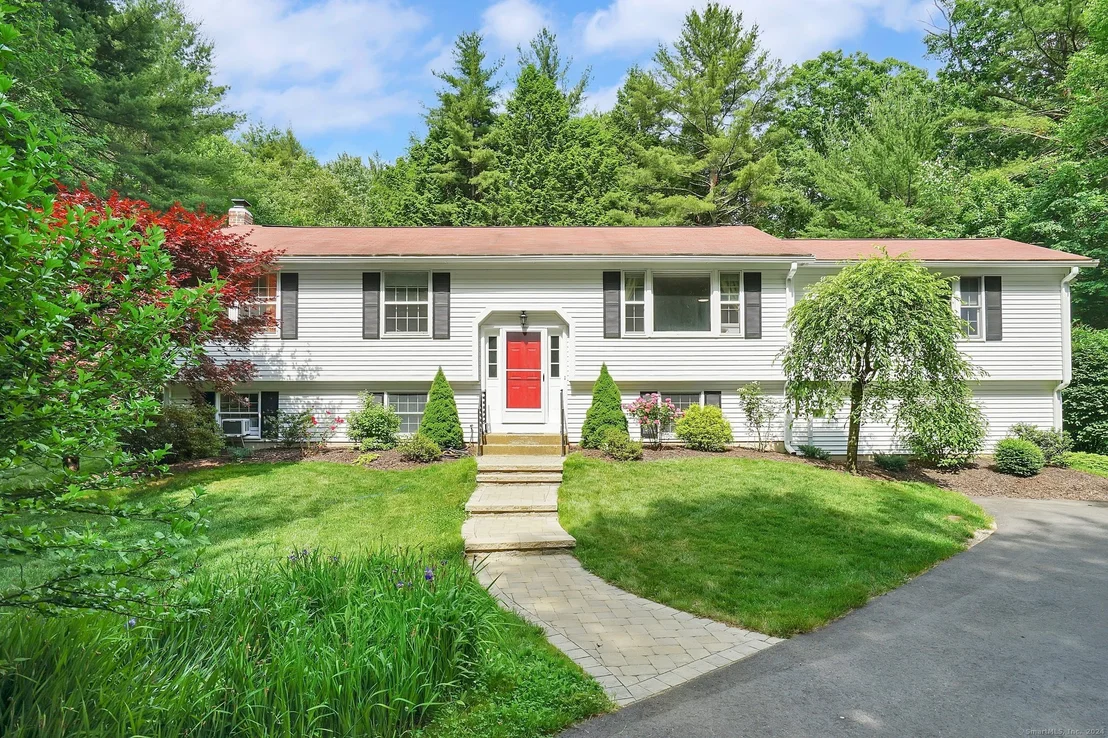 Photo of 34 Pinecrest Road
