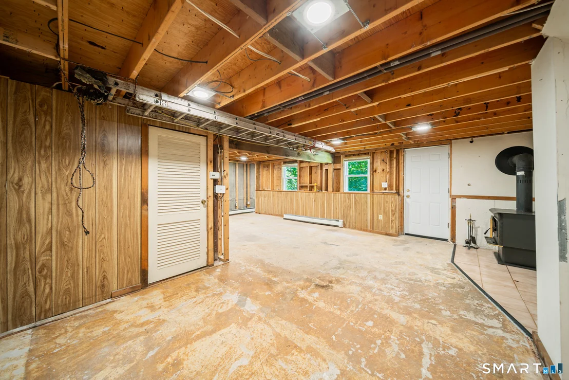 Photo of 231 Crestwood Drive