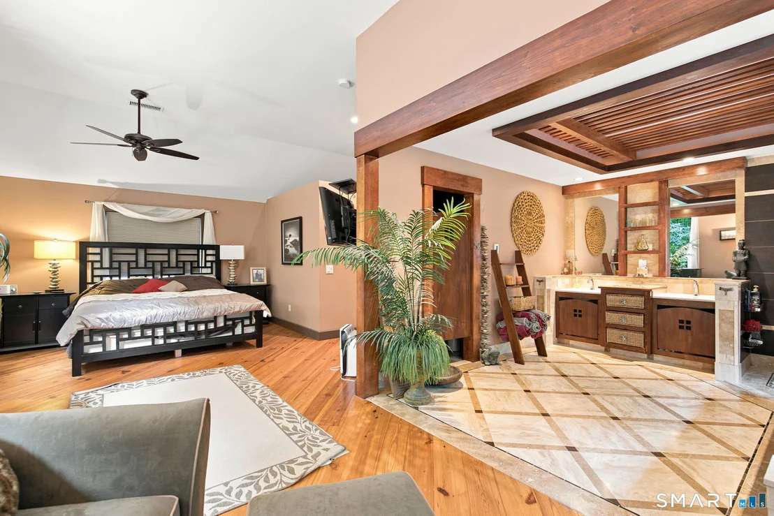 Photo of 170 Bushy Hill Road