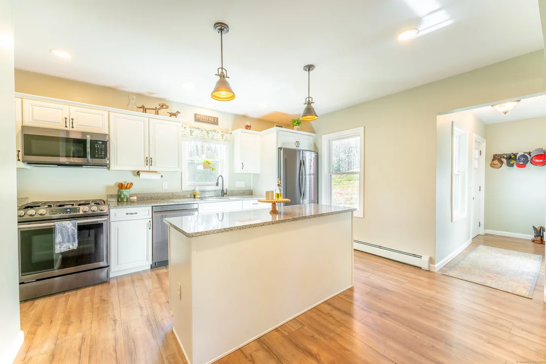 Photo of 280 River Road